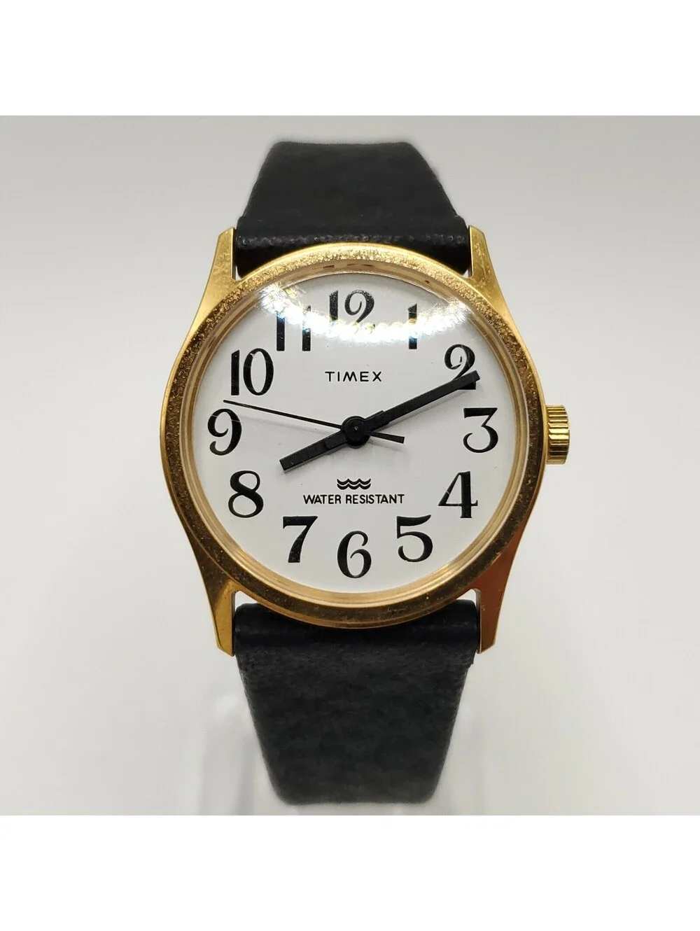 Vintage Timex Water-resistant Womens Watch 30mm Gold Tone Running